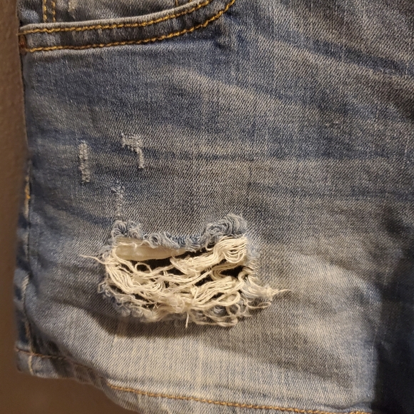 Arizona Shorts - Picture 4 of 6